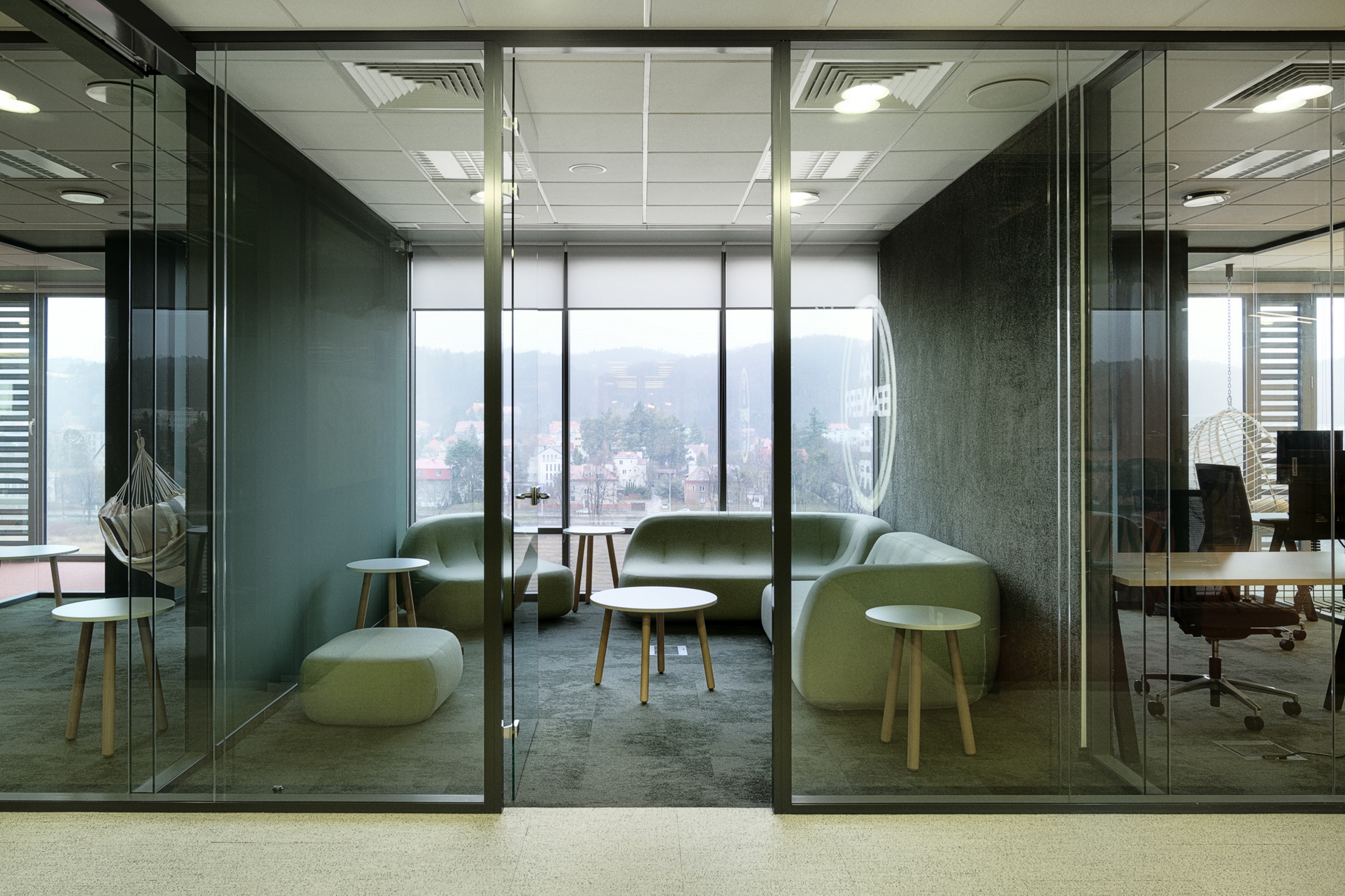 Lighting in the office – how to design to increase comfort and ...